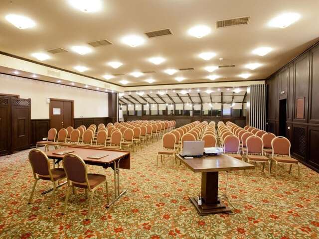 Отель International Bucharest City Centre Hotel Бухарест-45
